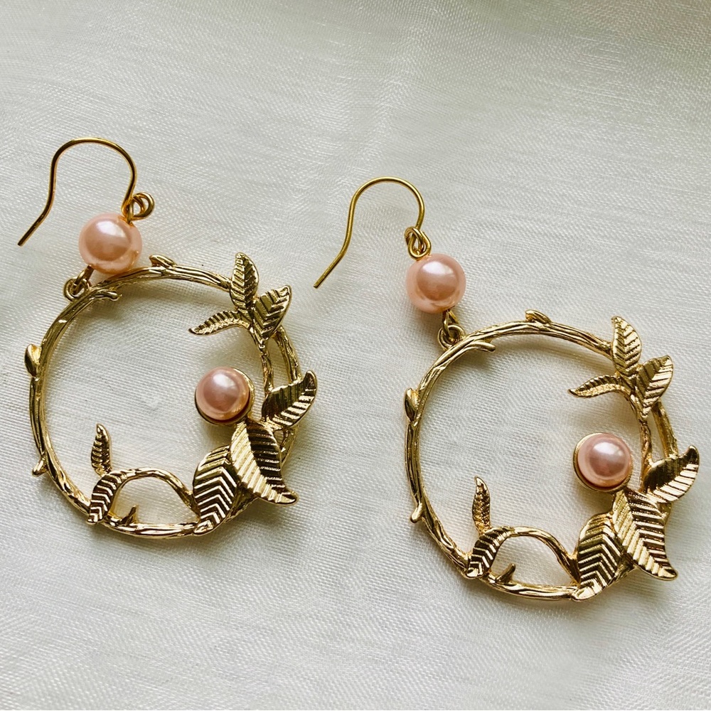 Beautiful earrings - gold plated